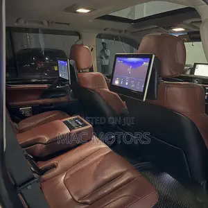 Lexus LX 570 AWD 2016 Gold