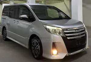 Toyota Noah 2014 Silver