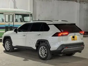 Toyota RAV4 2019 White
