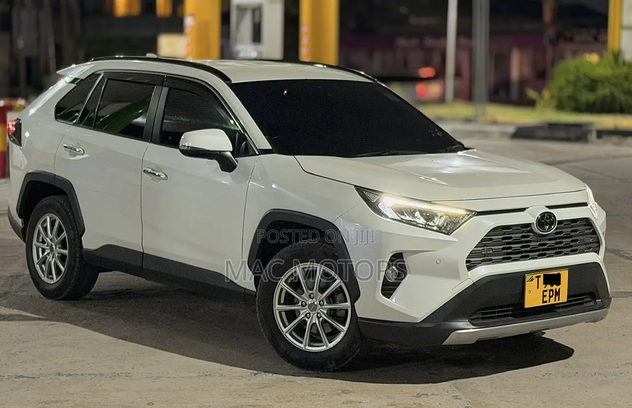 Toyota RAV4 2019 White