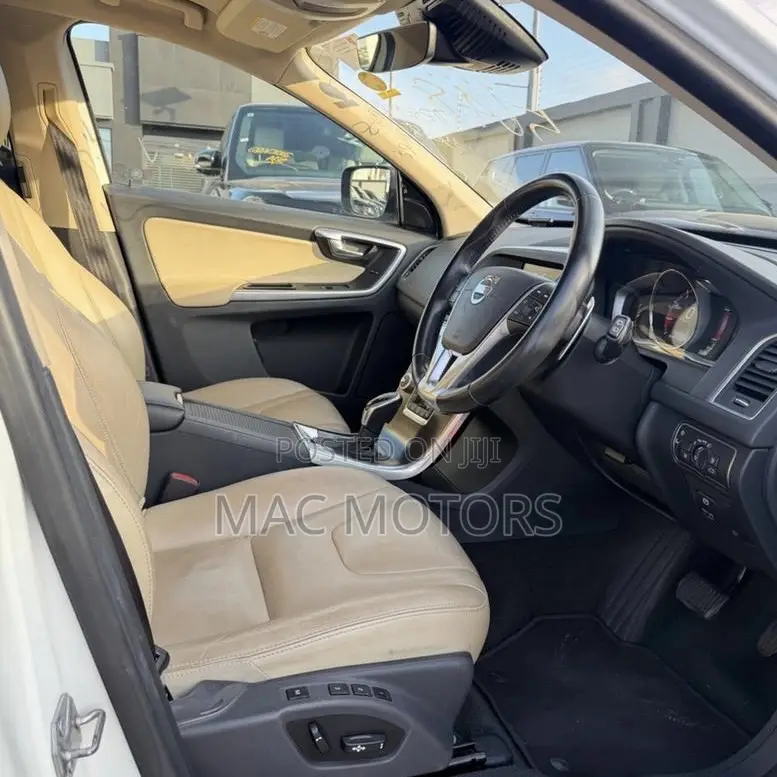 Volvo XC60 2014 White