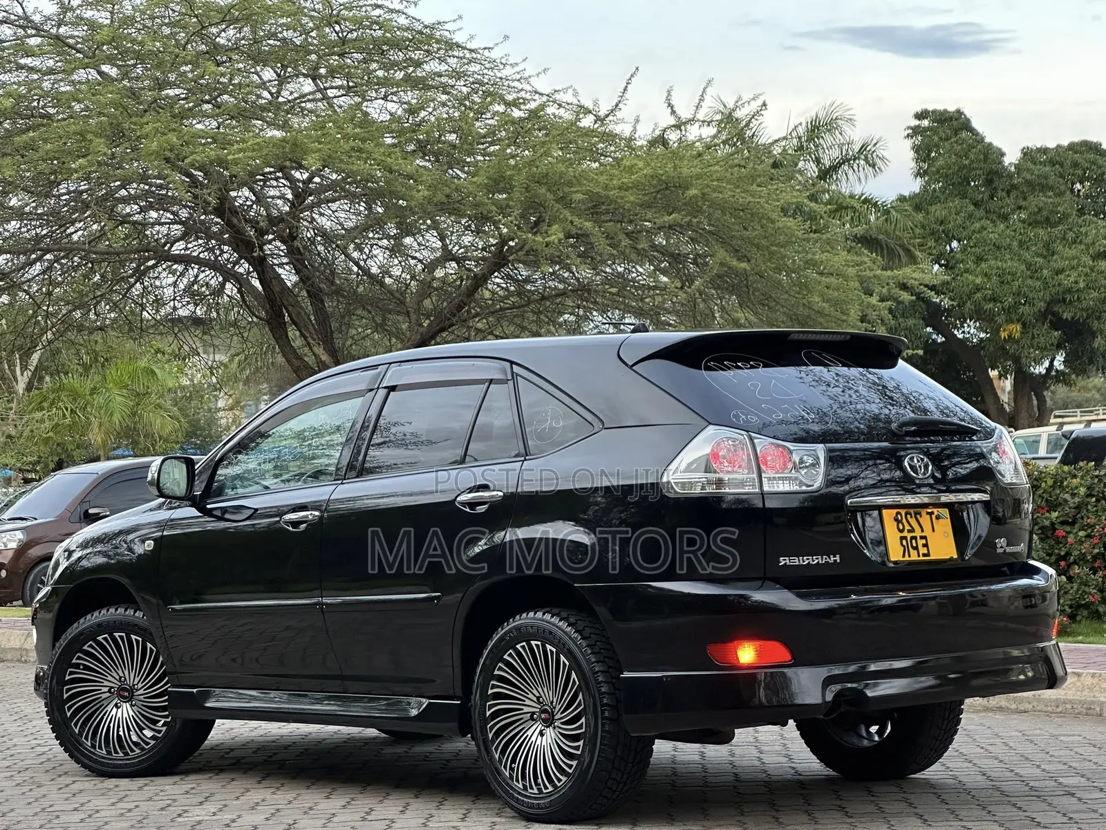 Toyota Harrier 2.4 2008 Black