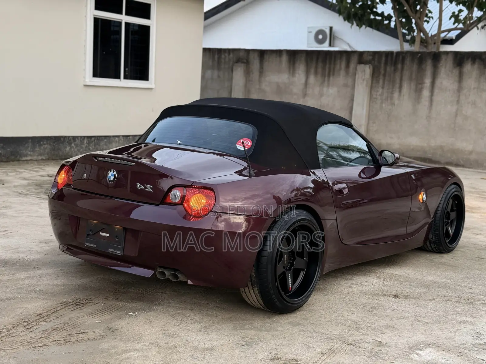 BMW Z4 Roadster 2.2i Automatic 2004 Burgundy