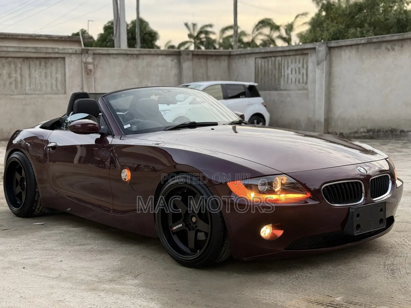 BMW Z4 Roadster 2.2i Automatic 2004 Burgundy