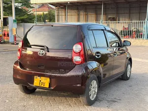 Toyota Passo 1.0 AWD 2013 Maroon