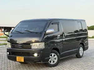 Toyota HiAce 2005 Black