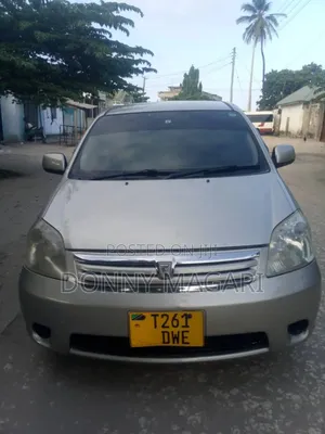 Toyota Raum 1.5 AWD 2008 Silver