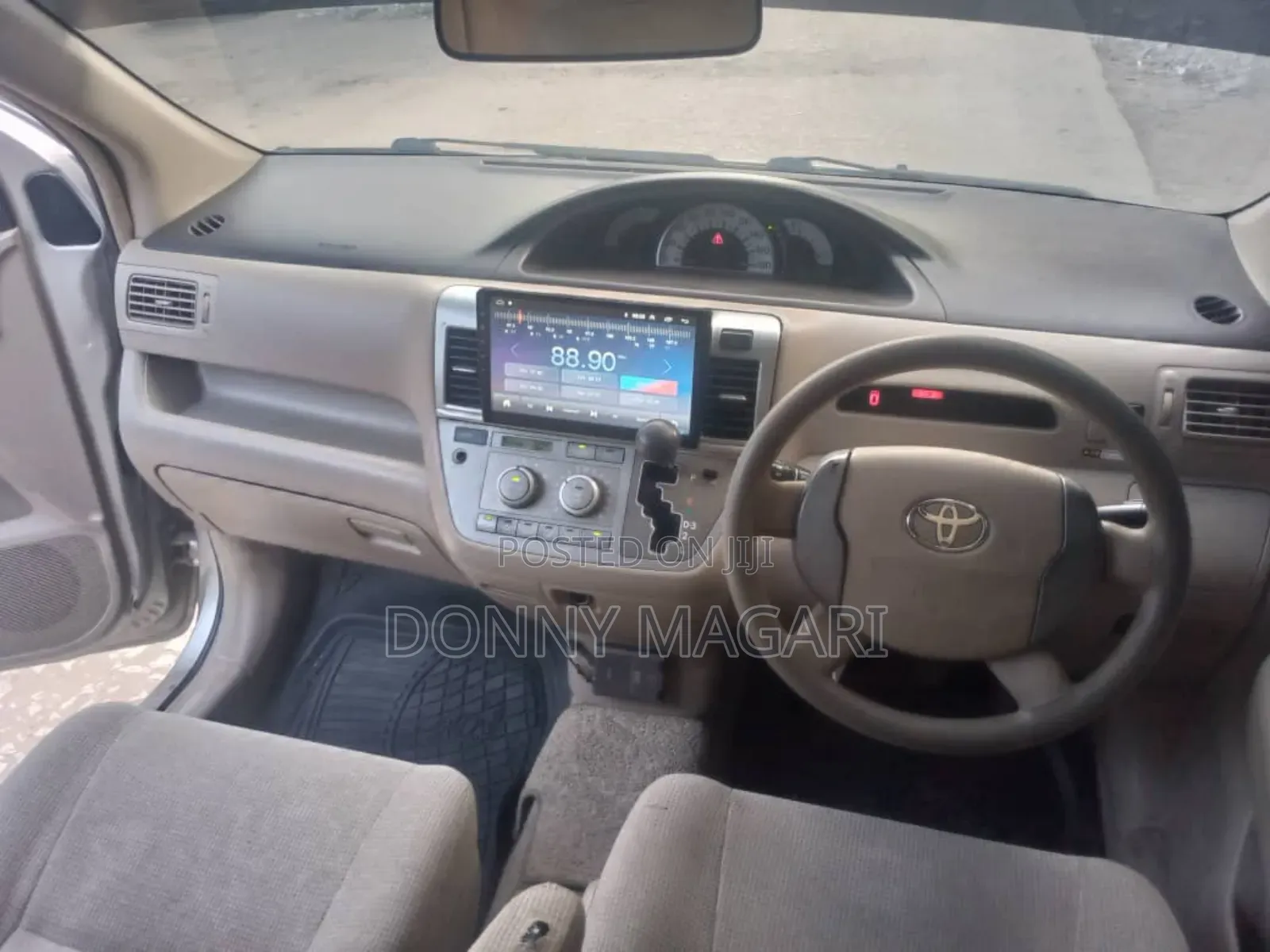 Toyota Raum 1.5 AWD 2008 Silver