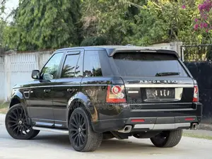 Land Rover Range Rover Sport 2012 Black