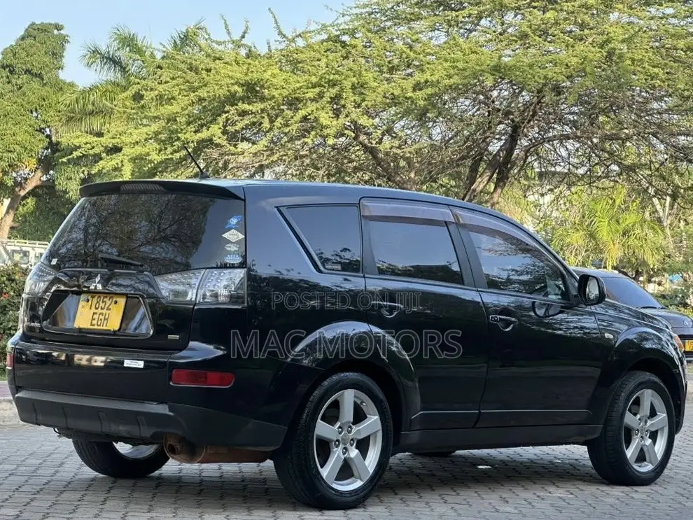 Mitsubishi Outlander 2.4 2009 Black