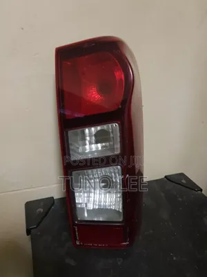 Taa Ya Isuzu D Max 2012 Hadi 2017