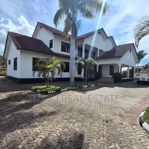 6bdrm House in Bahari Beach, Kinondoni for sale