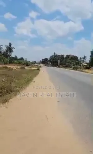Industrial Plot 10 Acres Inauzwa Mlandizi
