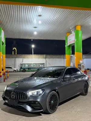 Mercedes-Benz E200 2017 Gray