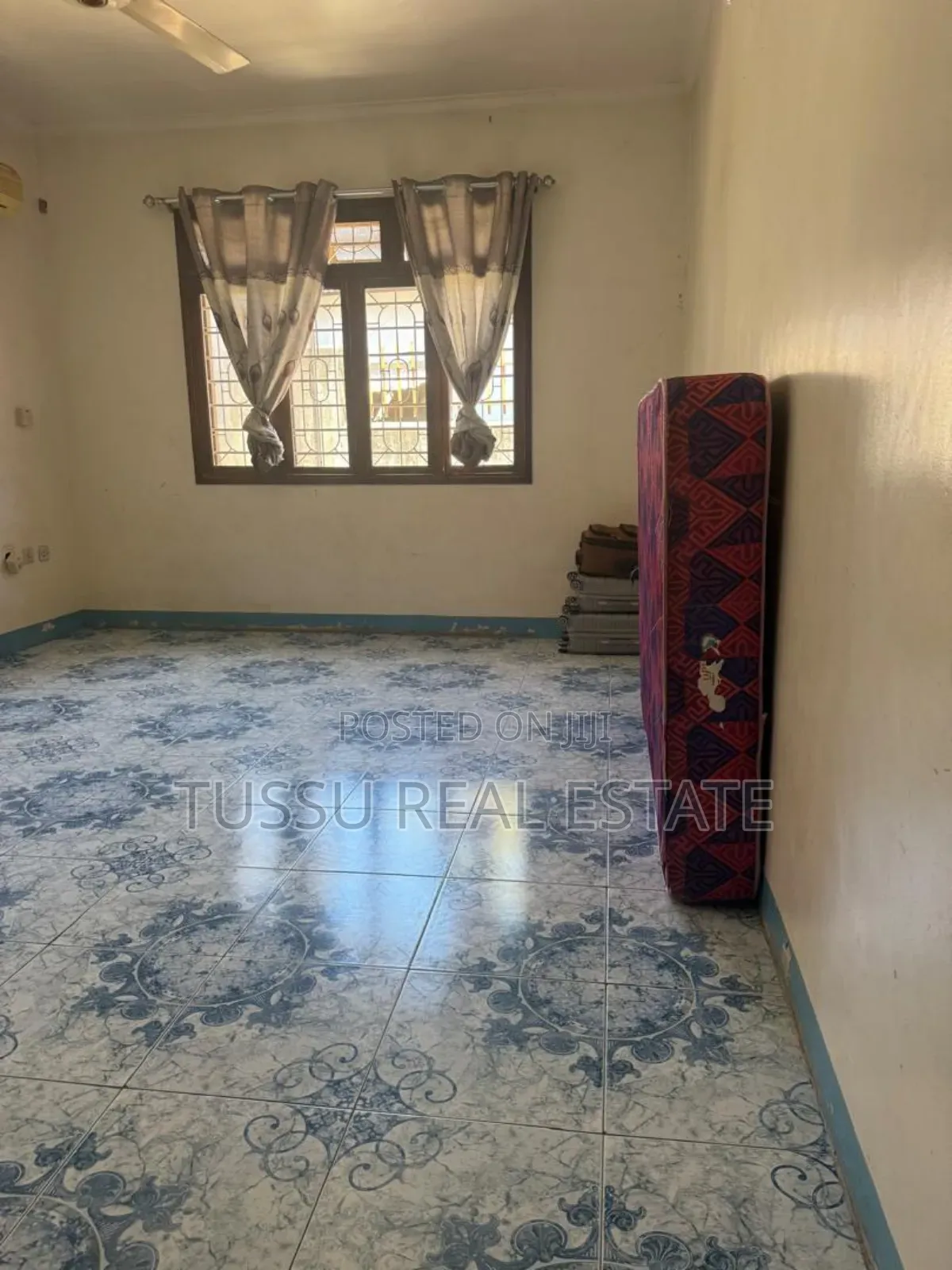 3bdrm House in Mbezibeach for sale