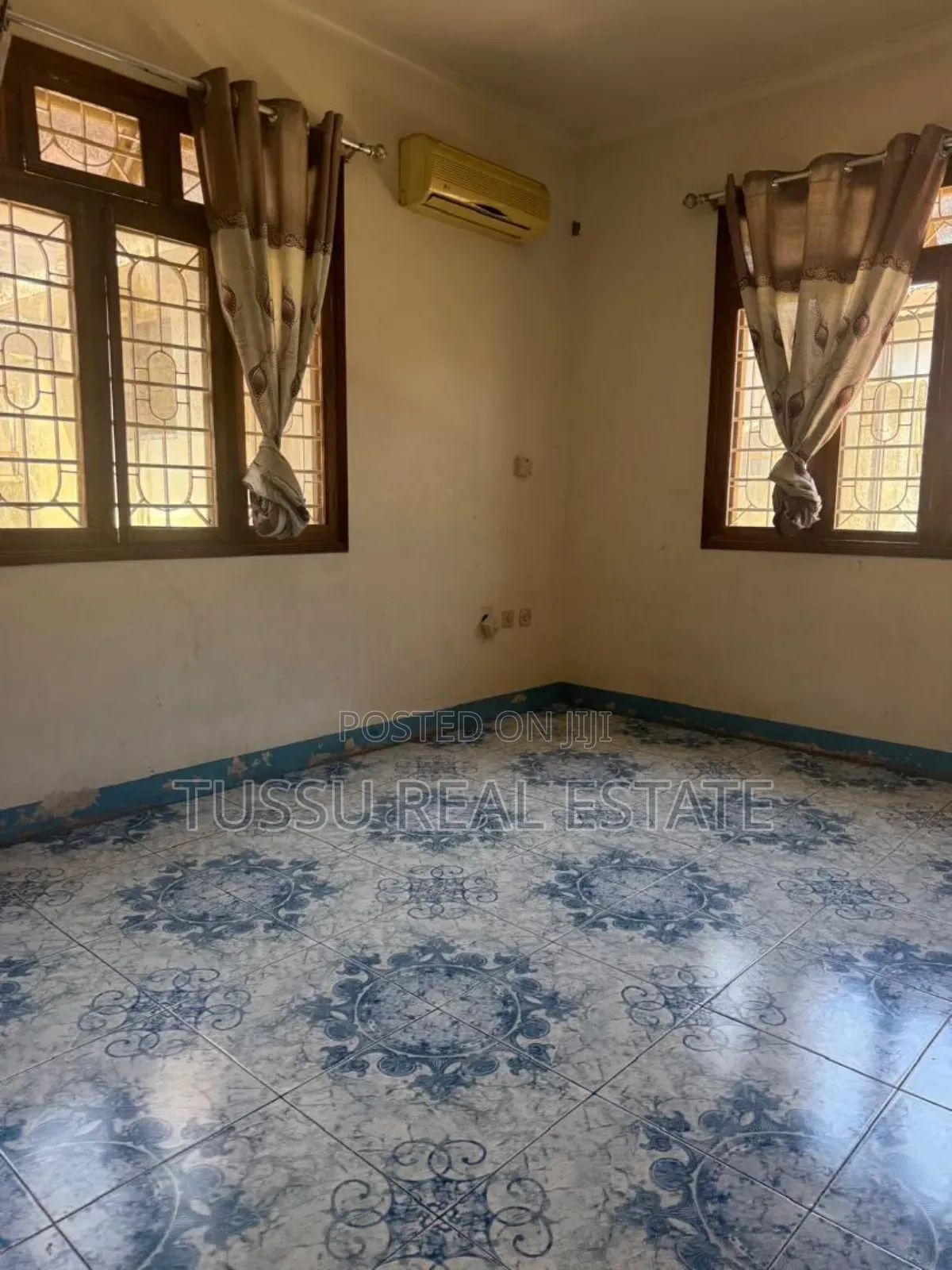 3bdrm House in Mbezibeach for sale