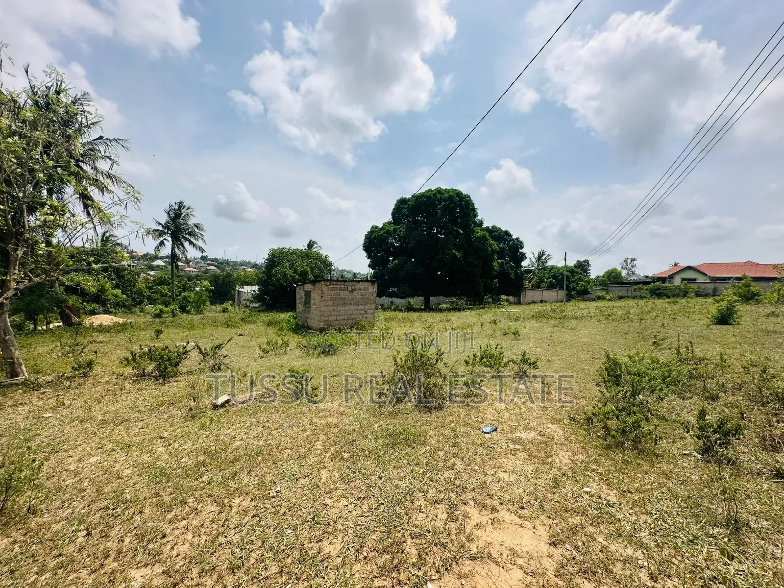 Plot for Sale in Sala Sala