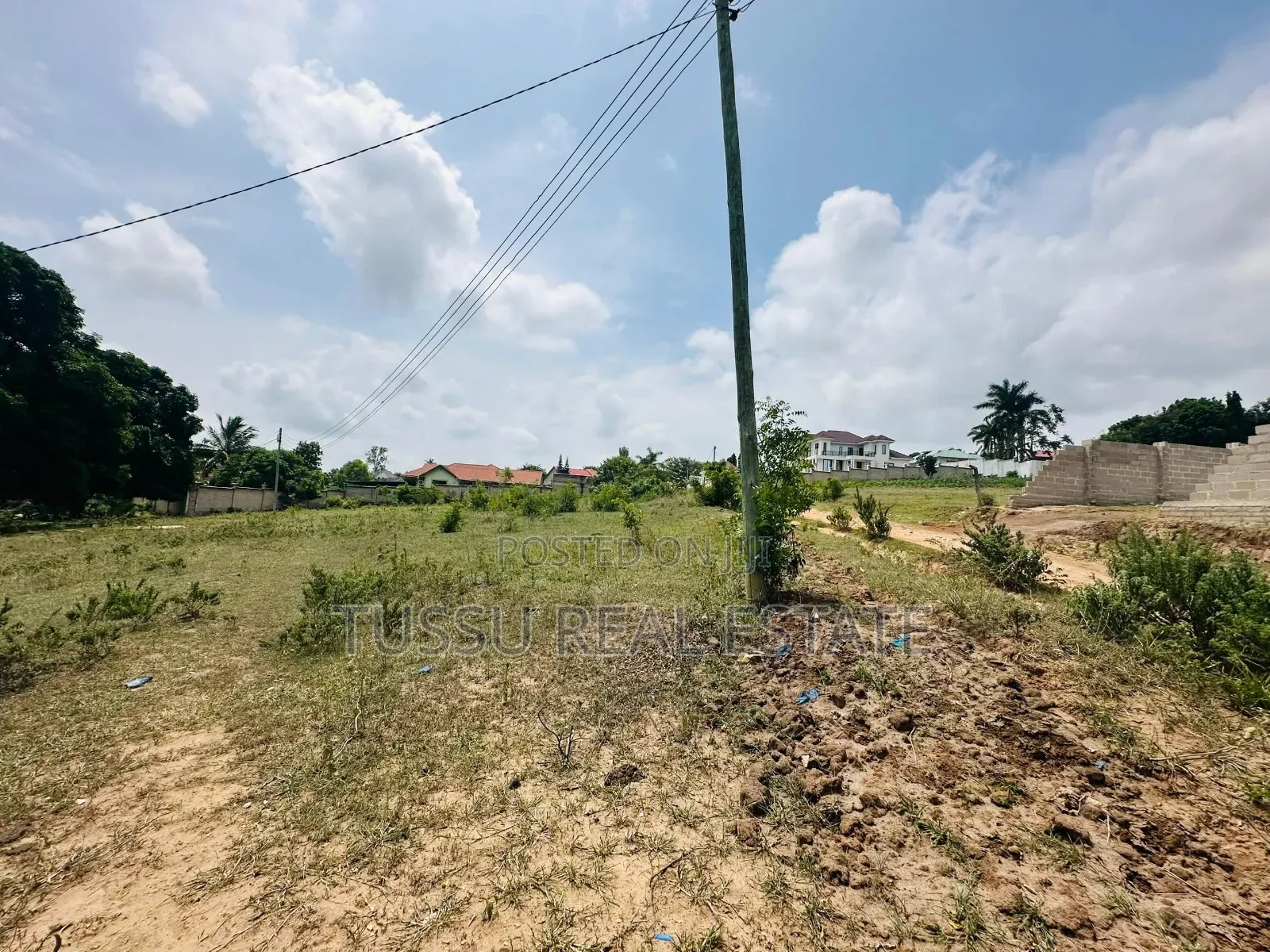 Plot for Sale in Sala Sala