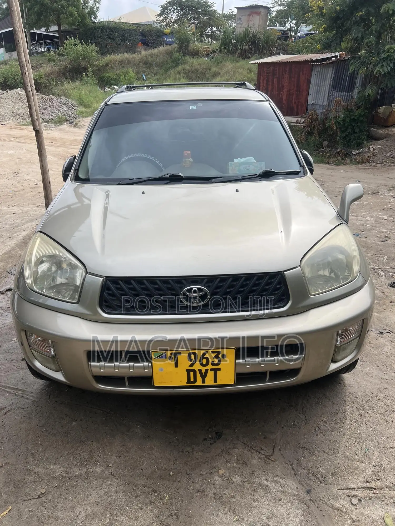 Toyota RAV4 2005 Gold