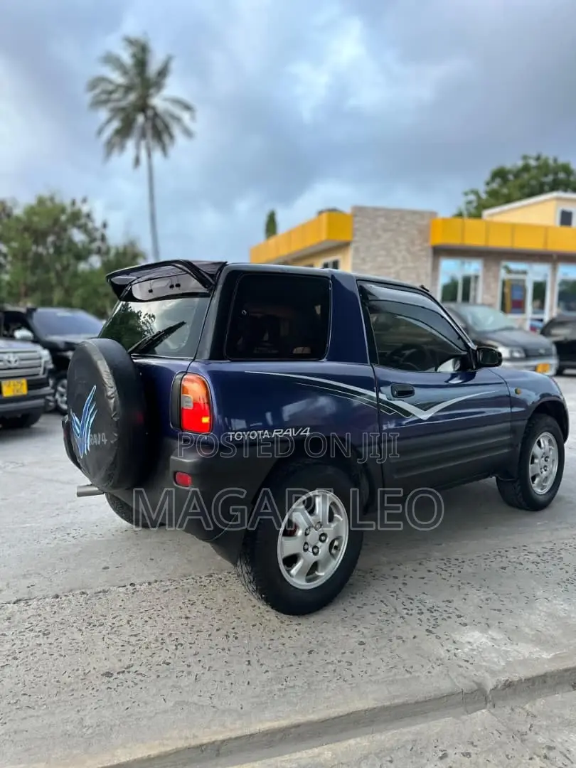 Toyota RAV4 Automatic 2003 Blue