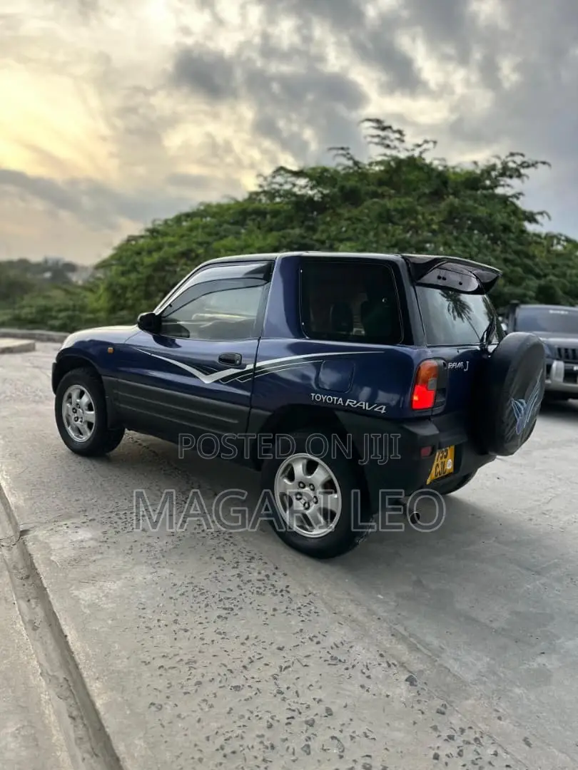Toyota RAV4 Automatic 2003 Blue
