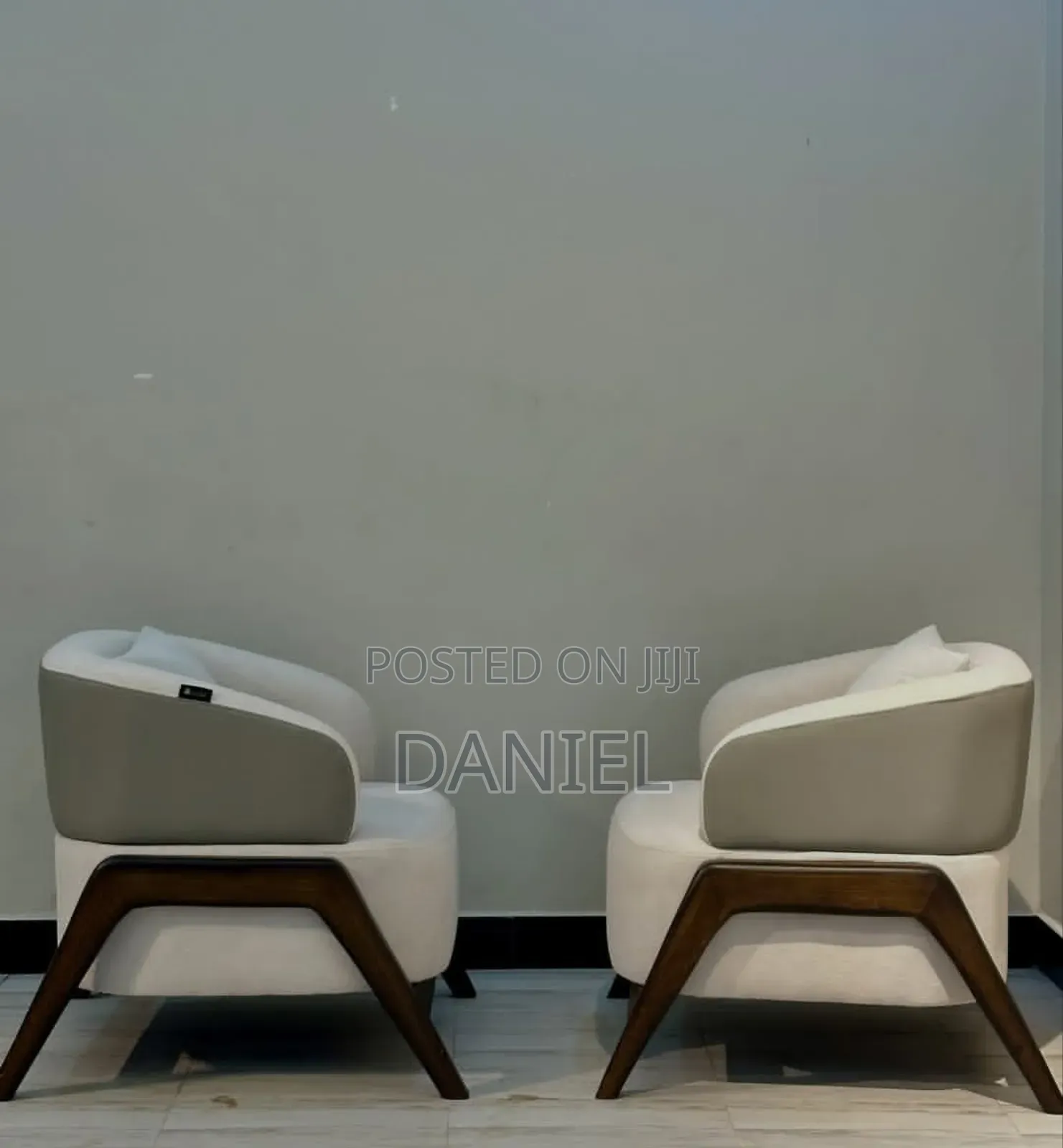 Armchair Full Spring Belt and Fiber Valvet Grade One