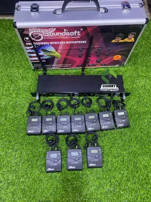 Soundsoft Professional Wireless in-Ear Microphone System Set of 10
