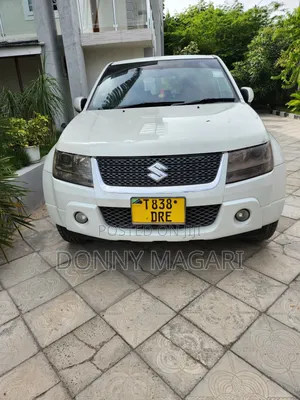 Suzuki Escudo 2009 White