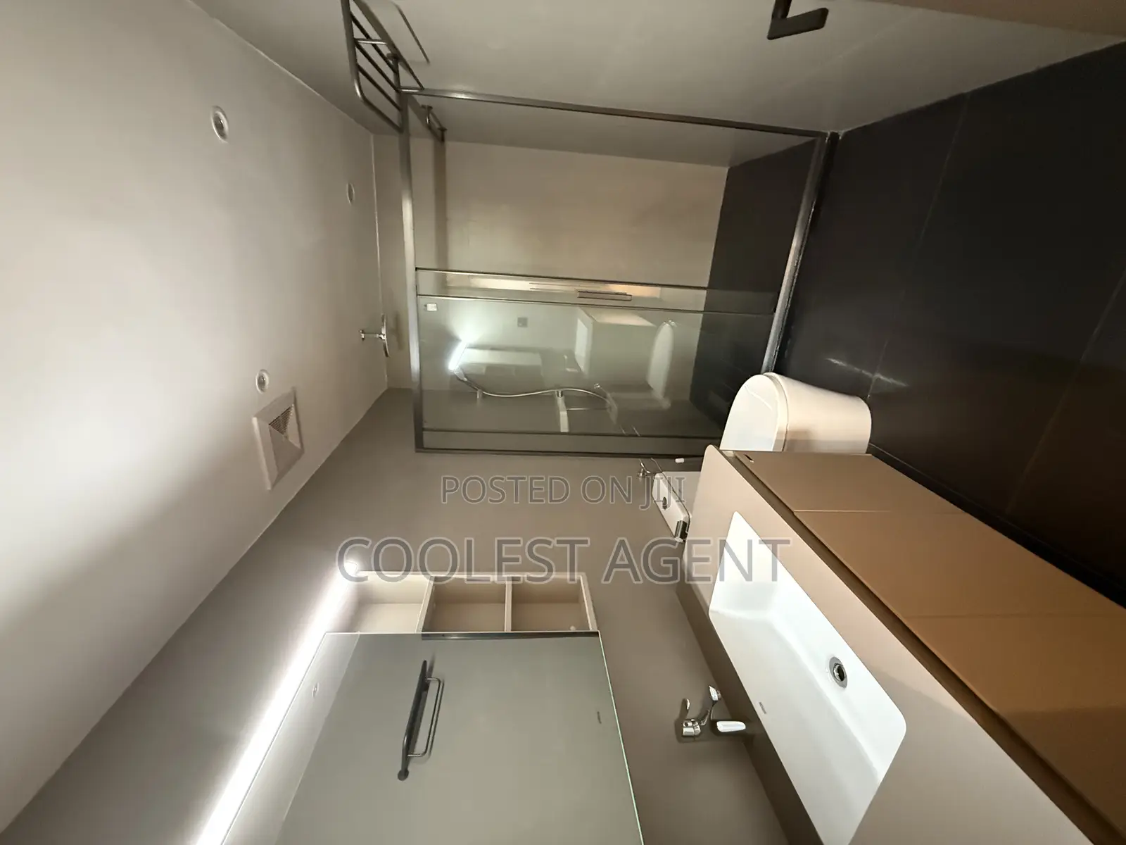 Furnished 3bdrm Apartment in Coolest Estate, Masaki for rent