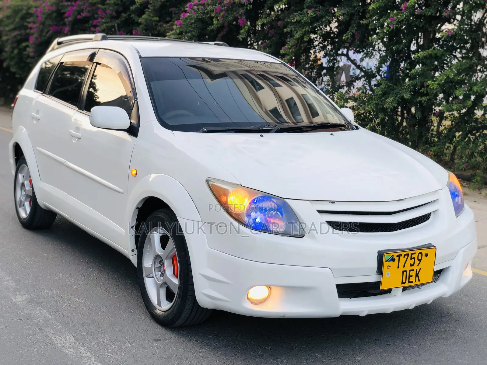 Toyota Voltz 2005 White