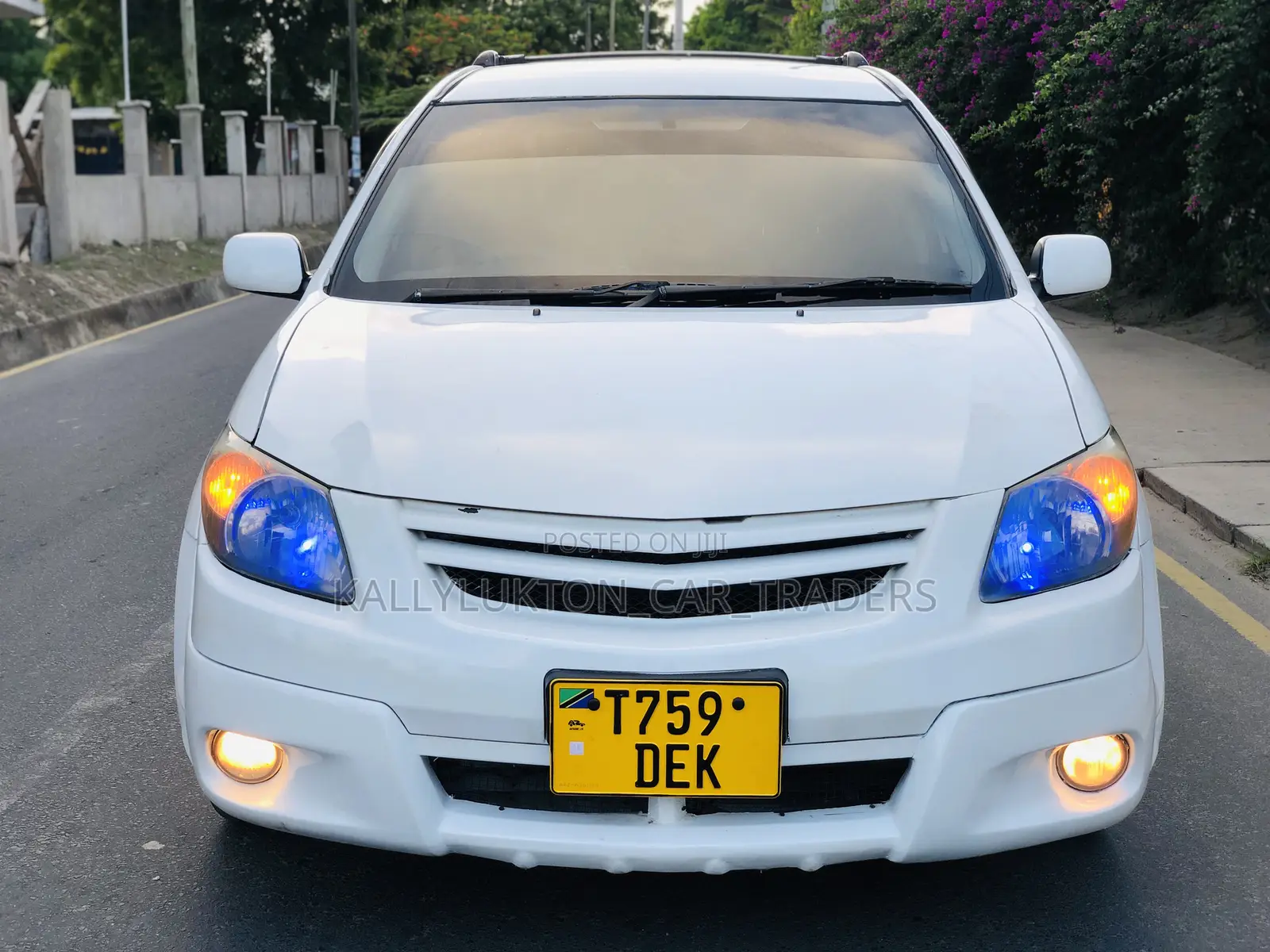 Toyota Voltz 2005 White