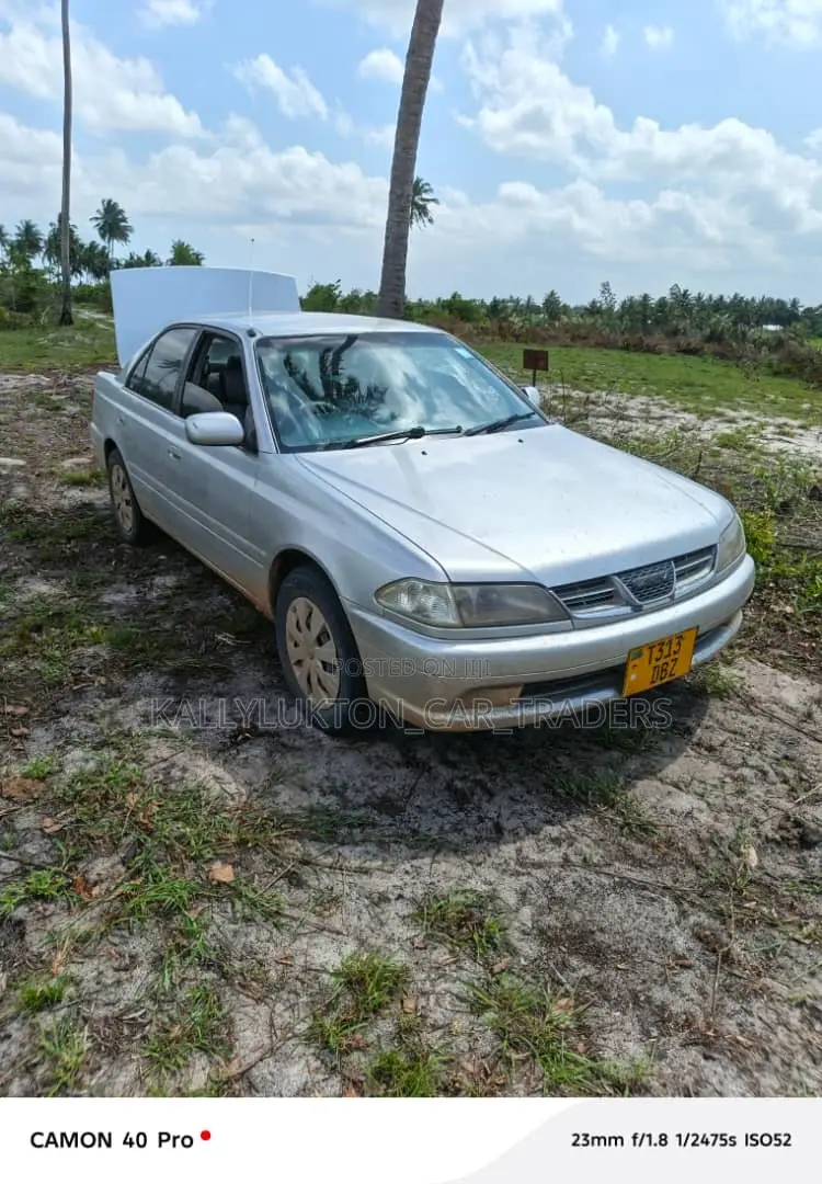 Toyota Carina 2001 Silver