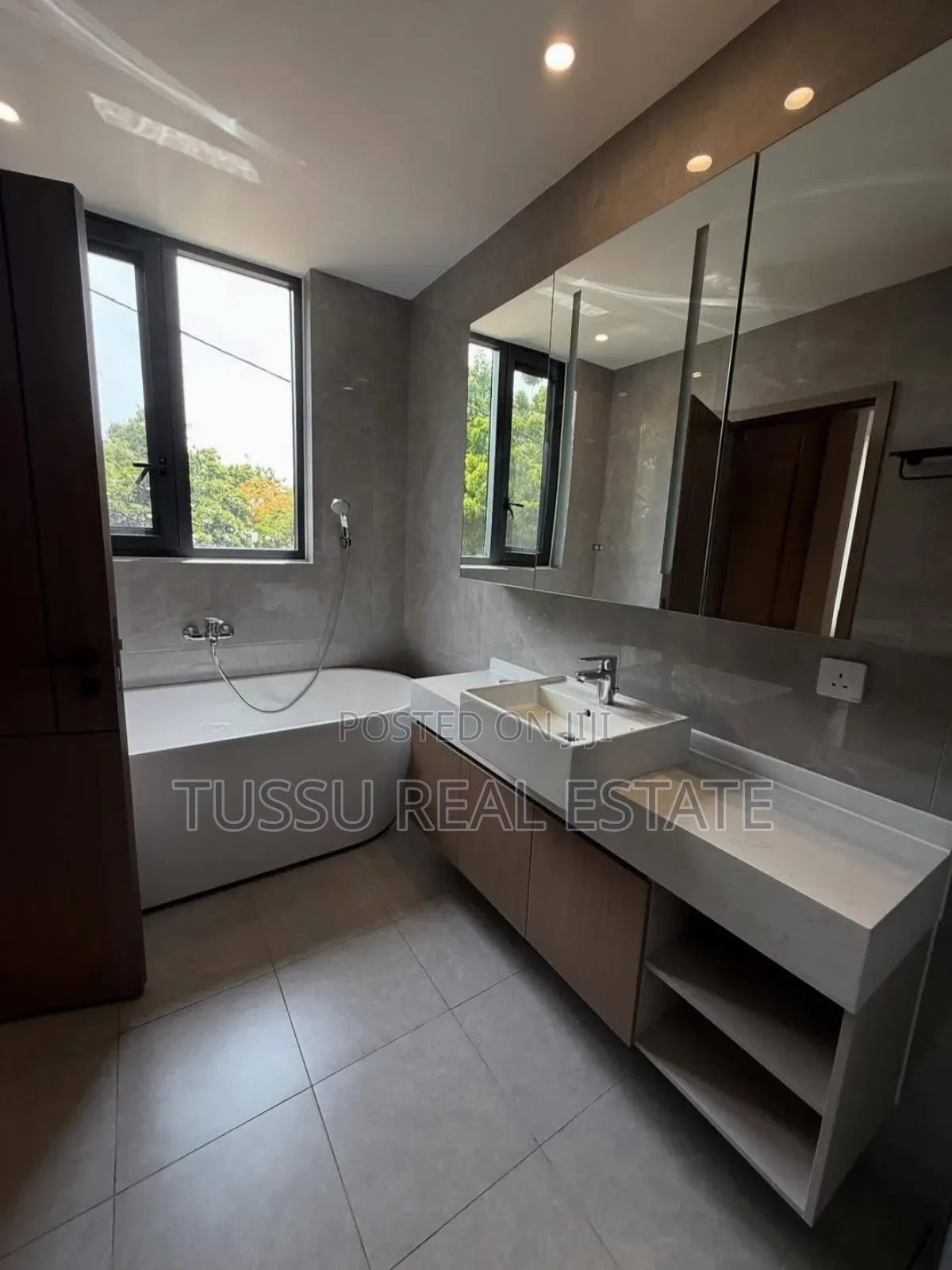 Furnished 3bdrm Apartment in Masaki for rent