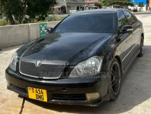 Toyota Crown 2004 Black