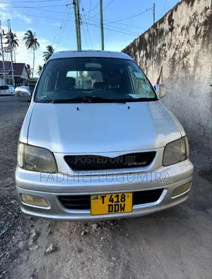 Toyota Noah 2001 Silver