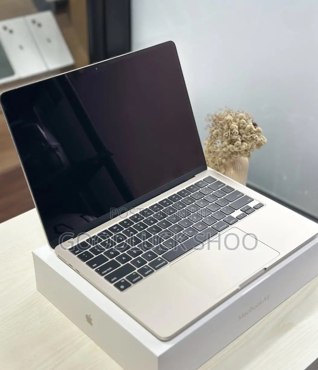 New Laptop Apple MacBook Air 2024 M3 13-Inch 8GB Apple M3 SSD 512GB