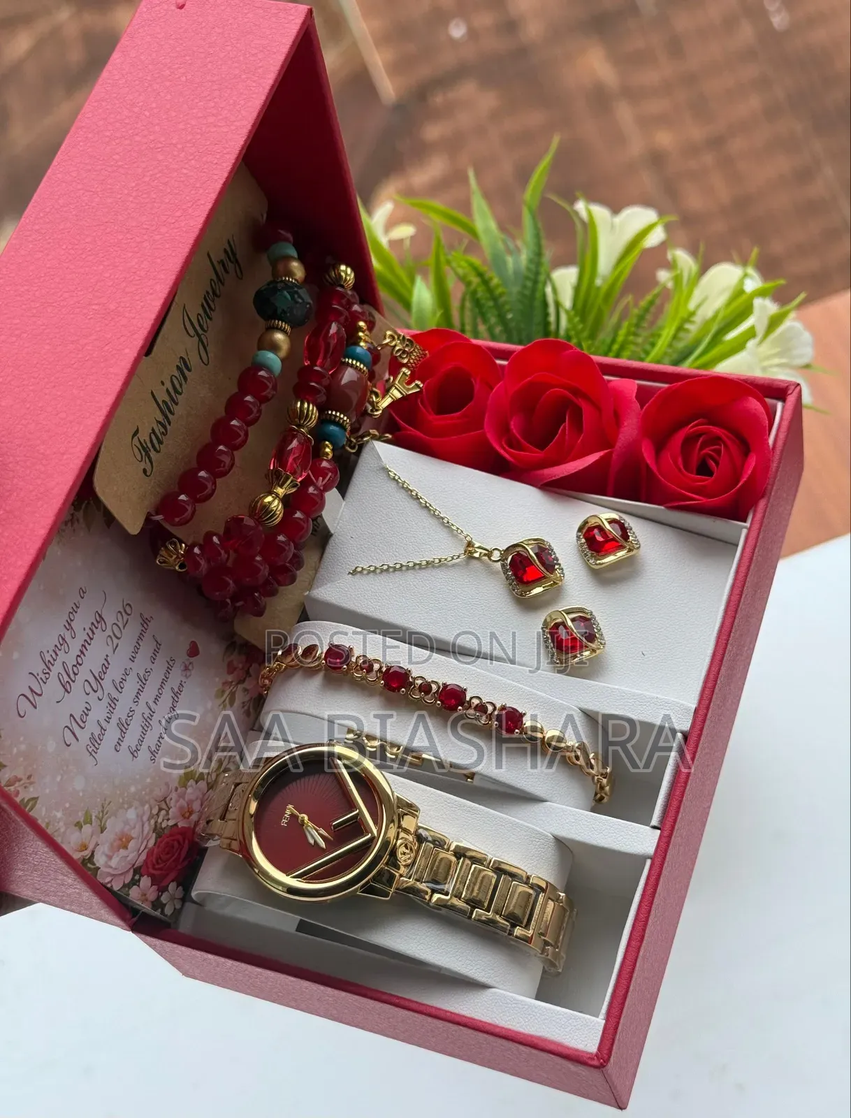 Fendi Ladies Set Special for Happy New Year Gold and Red