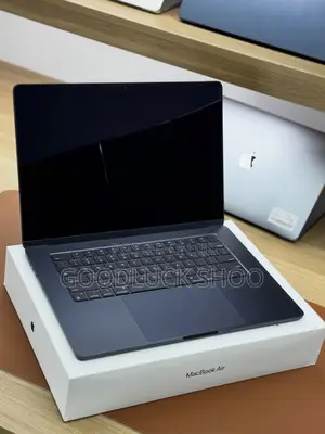 New Laptop Apple MacBook Air 2023 M2 8GB Apple M2 SSD 512GB