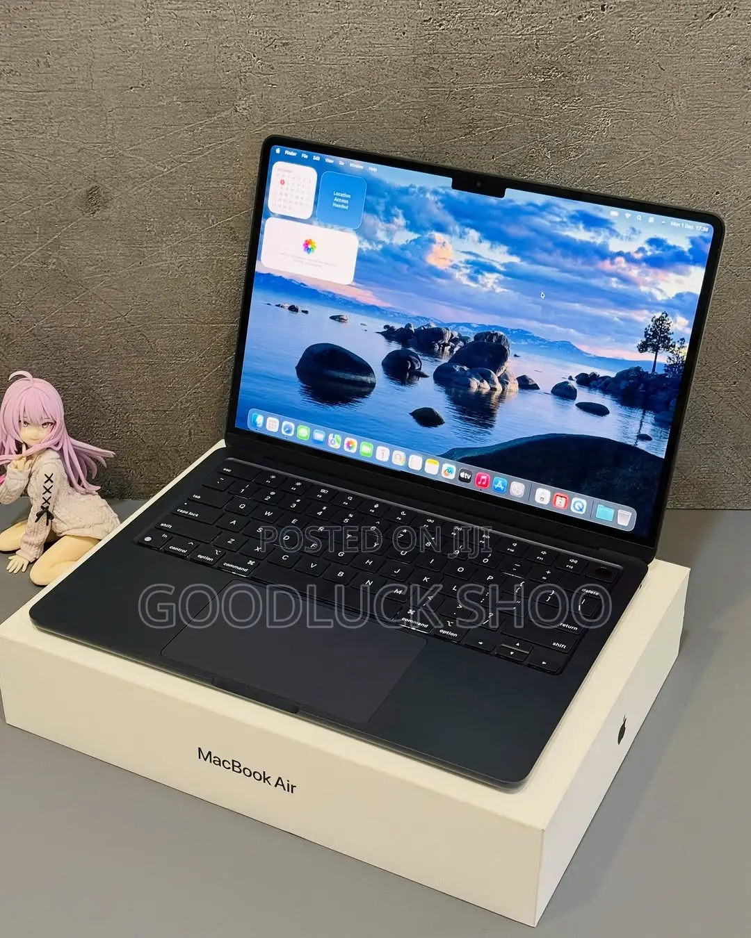 New Laptop Apple MacBook Air 2022 M2 8GB Apple M2 SSD 512GB