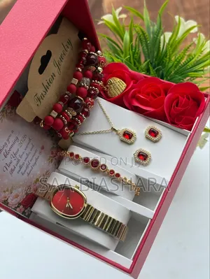 Calvin Klein Ladies Set Special for Happy New Year Gold and Red