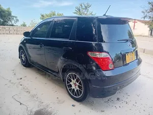 Toyota IST 2006 Black