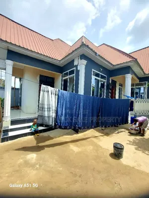 3bdrm House in Mbagala, Chamazi for sale