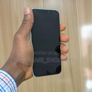 Apple XR 128 GB White