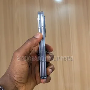 New Samsung Galaxy Z Fold4 256 GB Gray