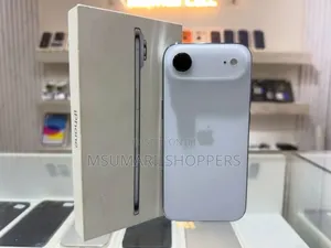 New Apple iPhone 17 256 GB White