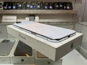 New Apple iPhone 17 256 GB White