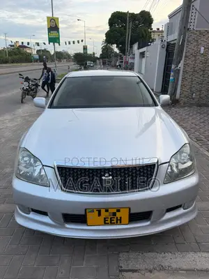 Toyota Crown 2006 Silver