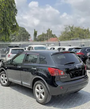 Nissan Dualis 2013 Black