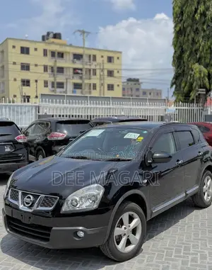 Nissan Dualis 2013 Black