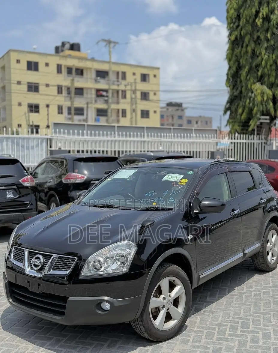 Nissan Dualis 2013 Black